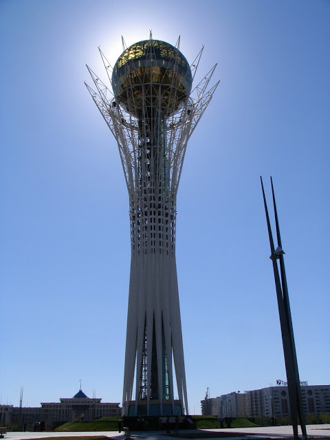 Astana - El Bayterek