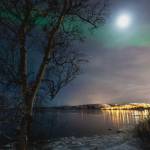 Luna, cielo nocturno y aurora boreal