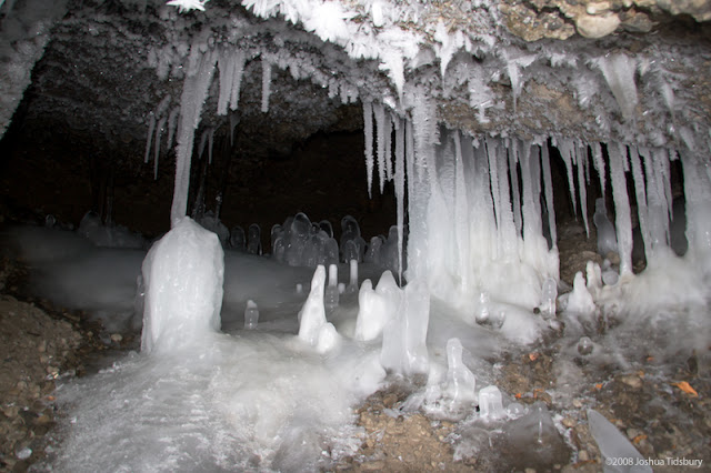 Cuevas de hielo, Fish Creek, Canadá