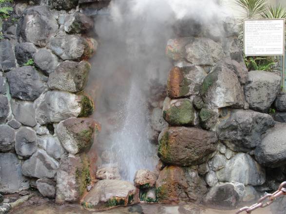 Tatsumaki Jigoku geyser dying down.