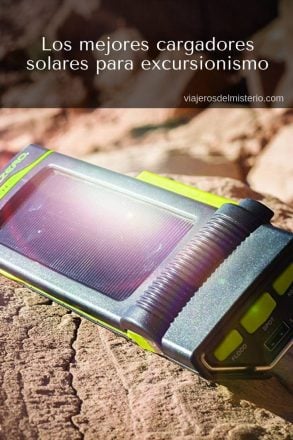 Los mejores cargadores solares para excursionismo