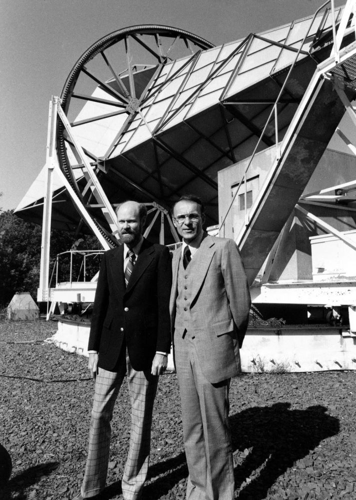  El Dr. Wilson y el Dr. Penzias en 1978
