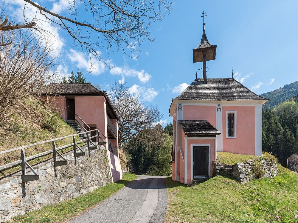 La Iglesia dividida en Gmünd, Austria 1